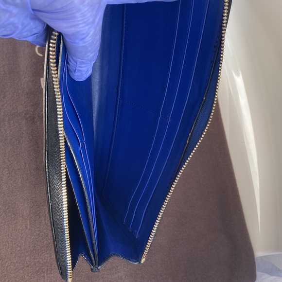 Authentic Celine Wallet - Picture 11 of 13